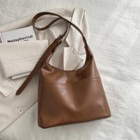 Women's New Winter Casual Trendy One-shoulder Crossbody Bag Solid Color Commuter Bucket Bag