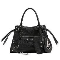 Personalizuotas kniedėmis motociklo krepšys mielas ir šaunus rankinukas nišinis natūralios odos krepšys moteriškas naujas madingas vieno peties crossbody krepšys juoda