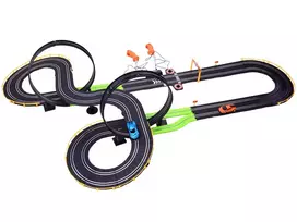 Large Race Track + 2 cars, 787cm RC0546 track