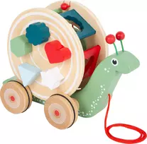 Pull-Along Shape-Fitting Snail