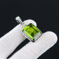 Žalias peridoto rankų darbo 925 prabos sidabro pakabukas mažas pakabukas peridoto brangakmenis sidabrinis pakabukas dovanoms 1.77" žalia