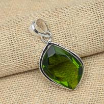AAA+ Peridoto brangakmenis 925 svarų sterlingų sidabras Rankų darbo mielas pakabukas papuošalas 1.96 Inches žalia