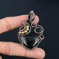 Sidabrinio blizgesio obsidiano brangakmenio rankų darbo papuošalai, apvynioti gryna vario viela, pakabukas 2.56 Inches juoda