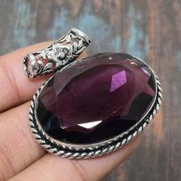 Nuostabus ametisto brangakmenio rankų darbo 925 sterlingų sidabro papuošalų pakabukas jai 1.58 Inches violetinė