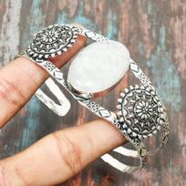 Attractive Rainbow Moonstone Gemstone Handmade  925 Sterling Silver Cuff/Bangle Jewelry Adjustable Adjustable balta
