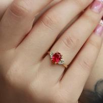 Nuostabus 1,55 ct rubino brangakmenio žiedasRubino žiedas, Ovalo pjūvio rubinas, 925 prabos sidabro solitero žiedas M raudona