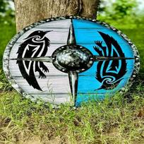 Viduramžių vikingų skydas Į Valhalą įkvėptas varno vikingų skydas Mūšiui paruoštas skydas Vikingų kosplėjaus skydas Sienų dekorui 45.72 cm
