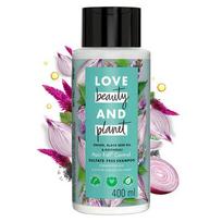 Love Beauty and Planet svogūnų, juodųjų sėklų ir pačiulių šampūnas be sulfatų - 400 ml