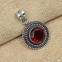 Garnet Gemstone 925 Sterling Silver Handmade Jewelry Valentine's Day Gift Pendant 1.65 Inches raudona