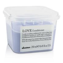 DAVINES LOVE  linijos kondicionierius 250 ml.