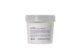 DAVINES LOVE  CURL linijos kondicionierius 250 ml.