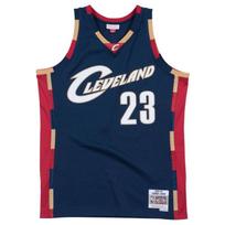 Mitchell & Ness Swingman Jersey Lebron James #23 Cleveland Cavaliers  - Dydis XXL (SMJYGS18156-CCANAVY0 Marškinėliai)