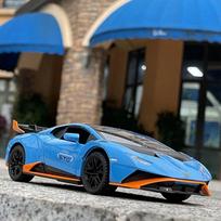 1/24 Lamborghini HURACAN STO lydinio sportinio automobilio modelis Metalinis žaislas Lenktyninio automobilio modelis Garso ir šviesos simuliacija Kolekcija Vaikams Žaislas Dovana mėlyna