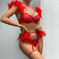 Seksualus trijų dalių apatinio trikotažo komplektas