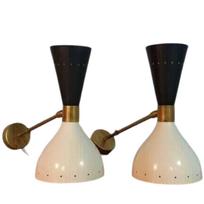 Pora 1950-ųjų stiliaus Stilnovo itališkų diabolo sieninių šviestuvų, XX a. vidurio sieninis šviestuvas