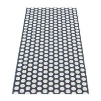Tamsiai mėlynos spalvos lauko kilimas 70x150 cm Noa Dark Blue – Pappelina