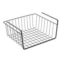 Juodas pakabinamas virtuvės krepšys, ilgis 30 cm Metaltex