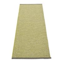 Khaki spalvos lauko kilimas 70x200 cm Effi Apple – Pappelina