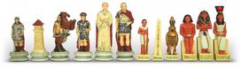 Šachmatų figūros ROMĖNAI prieš EGIPTIEČIUS. Aukštis: 8cm., diametras: 2,6cm.