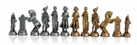 NAPOLEONAS: metalinės šachmatų figūros. Aukštis: 10cm., diametras: 3,2cm.
