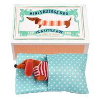 Pliušinis žaislas Mini Sausage Dog in a Little Box – Rex London