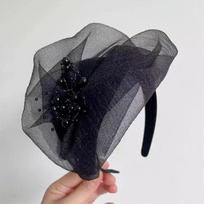 Elegantiškas galvos apdangalas su puse skrybėlės Prancūziška Retro plaukų lankelis vakarienės vakarėliui plaukų juosta moterims, merginoms Temperamento galvos apdangalai Plaukų aksesuarai black