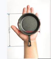 Cast Iron Mini Omelette Pan Non-Stick Omelette Dumpling Divine Hot Frying Pan Breakfast Omelette Pan Portable Small Cooking Eggs Iron handle