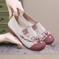 Ladies' Summer Breathable Soft Sole Anti-slip Mom Shoes Leisure Mesh Flat Embroidered Shoes 35 raudona