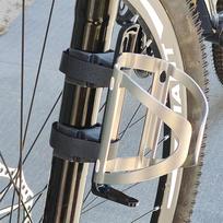 Bikersay Dviračio buteliuko laikiklis Aliuminio lydinio buteliuko laikiklis Reguliuojamas atidarymas Vandens buteliuko narvelis Tvirtinamas prie priekinės šakės Dviračio priedas CHINA