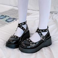 Star Buckle Shoes Women Cross-tied Platform Shoes Patent Leather Girls Shoes Rivet Casual Shoes 40 juoda