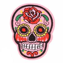Antsiuvas medžiaginis Skull Light Pink; 7.5x5.5cm