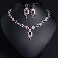 Women's Light Luxury Design Elegant Geometric Necklace Earring Set Fashionable And Versatile Niche Design Sense Set