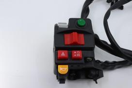9AWA-160600 HANDLEBAR SWITCH, LH