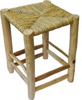 Skandinaviško stiliaus medinė taburetė Footstool Solid su pintais palmių lapais