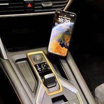 Magnetinis telefono laikiklis Seat Leon ir Cupra Formentor (nuo 2024 m., Facelift) - MagSafe suderinamas, puikiai tinka centrinei konsolei - išmaniojo telefono laikiklis automobilyje, nereikia gręžti ir nematomas tvirtinimas
