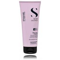 AlfaParf Semi di Lino Style & Care Blow Dry Cream lengvos fiksacijos kremas visų tipų plaukams - 200 ml.