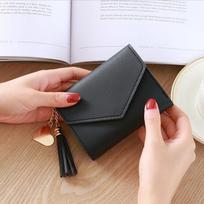 Moteriška piniginė Mini PU odinė Moteriškos mažos piniginės ir piniginės Trumpos moteriškos monetų piniginės Kreditinės kortelės laikiklis Madinga piniginė monetoms 12*9*2cm juoda