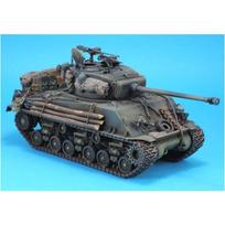 1/35 Dervos modelių rinkiniai Amerikietiškas įsiutęs Sherman tankas Dervos modifikacija (be bako) Nesurinktas, ne dažytas bedugnė