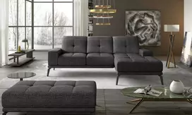 Komplektas kampinė sofa ir pufas Torrense juoda