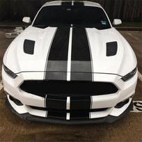 Skirtas „Ford Mustang Black Rally Racing Stripes“ gaubto stogo bagažinės lipduko apvyniojimui