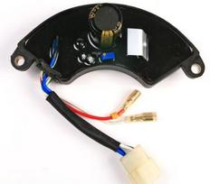 Įtampos reguliatorius AVR 5-6kW 680uF 450V 1 fazės generatoriams