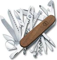 „Victorinox Swiss Champ Wood“ peilis