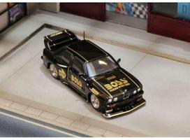 Street Weapon Modeliukas 1/64 BMW E30 *BOSS*, black/gold (yra Sandėlyje)