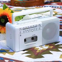 FM AM SW 3 juostų radijo kasetinis įrašymo įrenginys su USB TF grotuvu ir „Bluetooth“ belaidžiu garsiakalbiu įrašymo radijas, skirtas klausytis muzikos balta