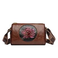 Versatile Crossbody Bag: Elegant National Style with Lotus Design for Women geltonai rudos spalvos