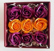 Muilo gėlės dėžutėje - 9 rožės - Violetinė/oranžinė