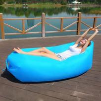 Kompaktiška pripučiama sofa-lova, skirta naudoti patalpose/lauke mėlyna