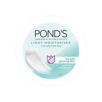 Pond's Light Moisturizer For Face & Body 250ml | Non-Oily Cream With SPF 15 & Vitamin E For Soft Glowing Skin Daily Use