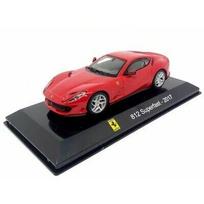 Modeliukas Ferrari 812 Superfast, raudona