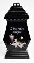 Žvakidė į kapines " Likai mūsų širdyse" su lelija